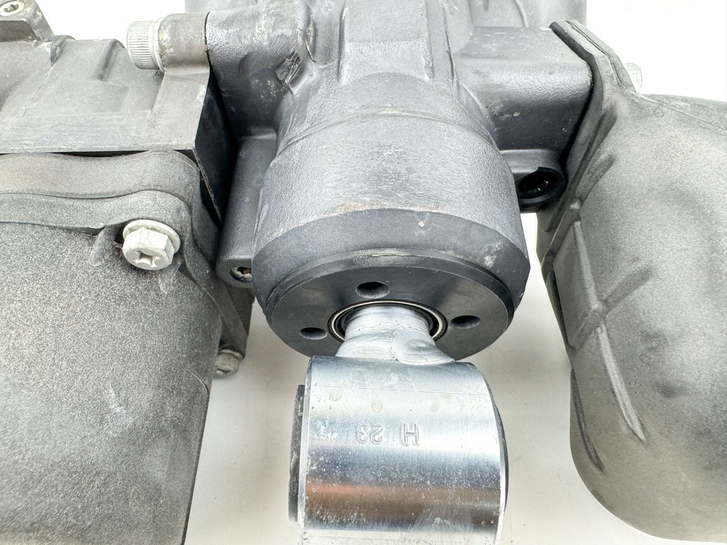 2005 Honda 90 HP 4 Stroke Outboard Power Trim Tilt Unit 56000-ZW1-708 OEM