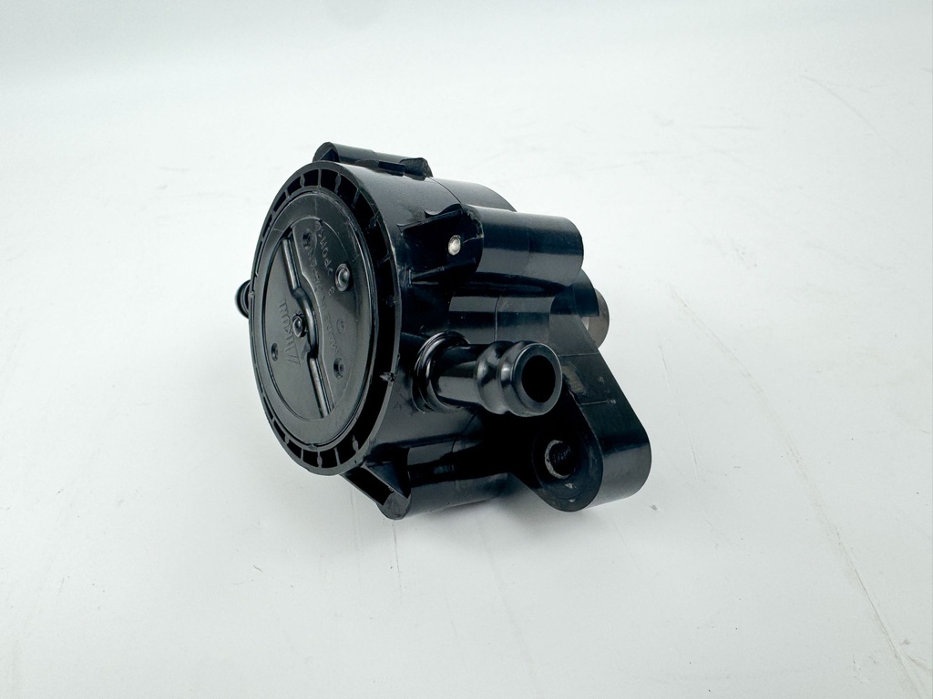 2007 Honda 150 HP 4 Stroke Outboard Fuel Pump 16700-ZY6-013 OEM