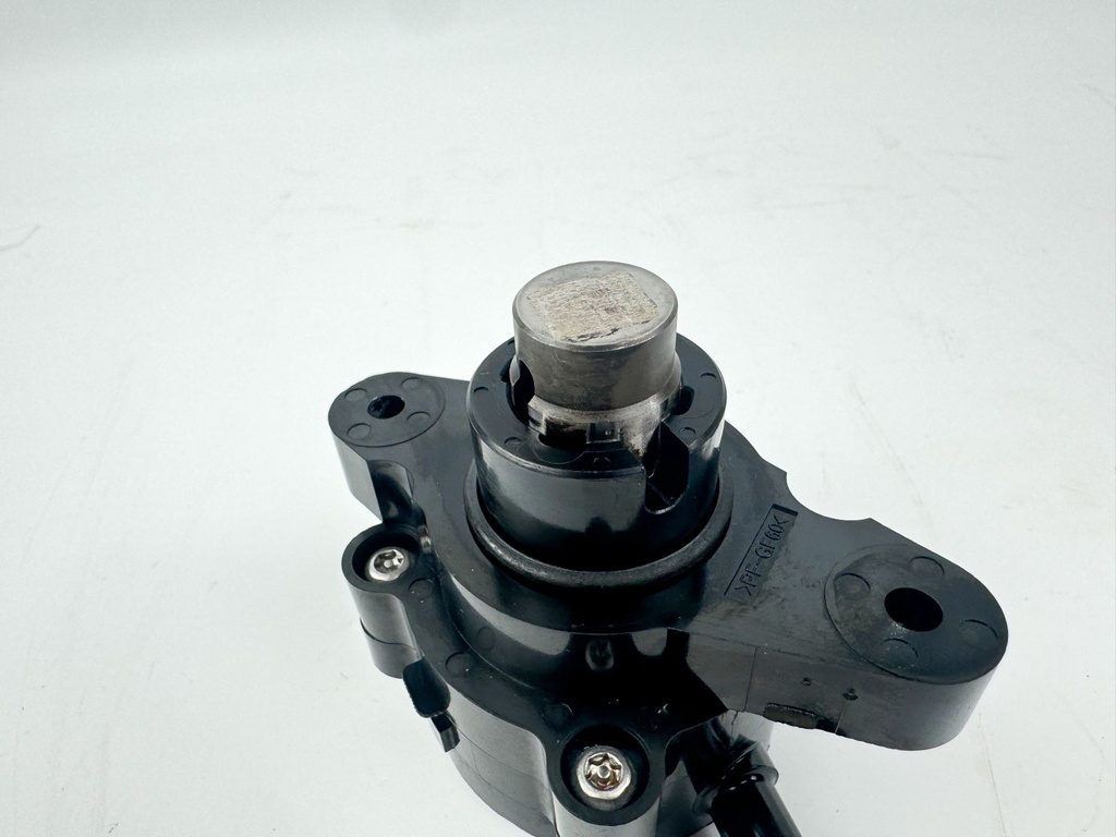 2007 Honda 150 HP 4 Stroke Outboard Fuel Pump 16700-ZY6-013 OEM