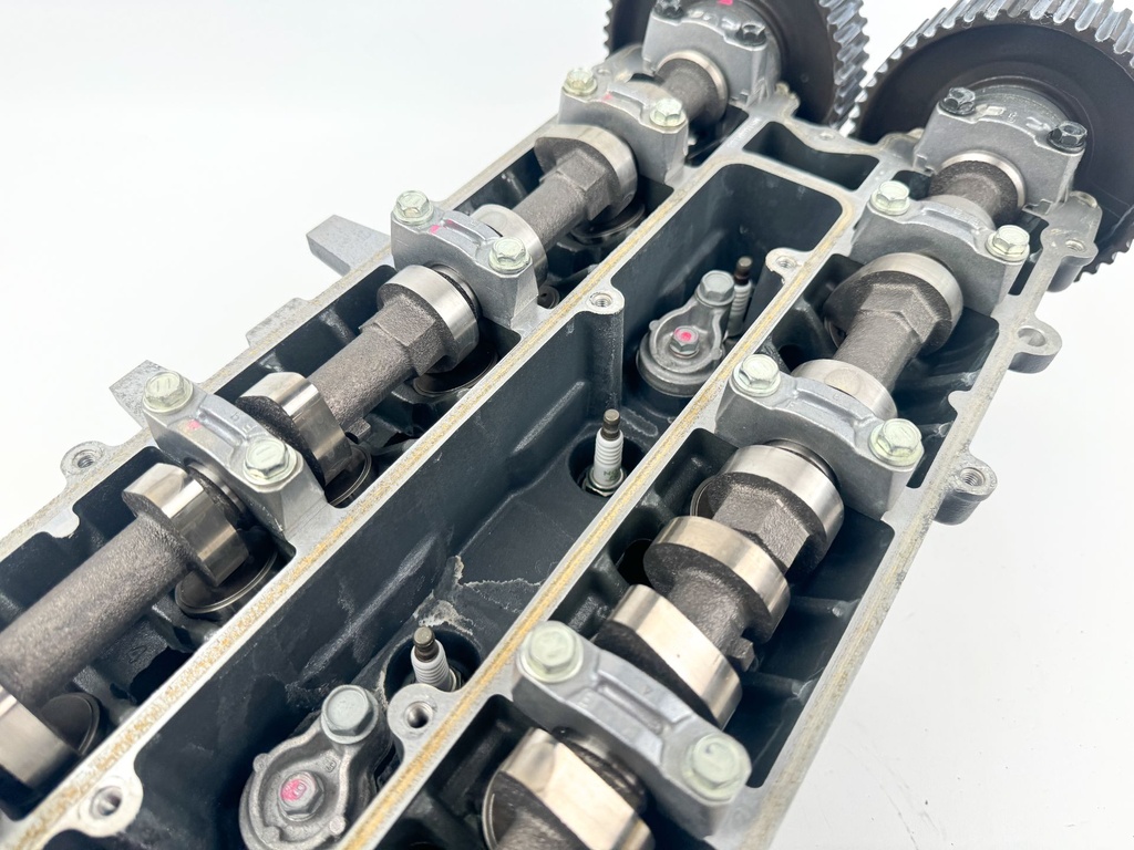 2011 Yamaha 150 HP 4 Stroke Outboard Cylinder Head 63P-W009A-03-9S OEM