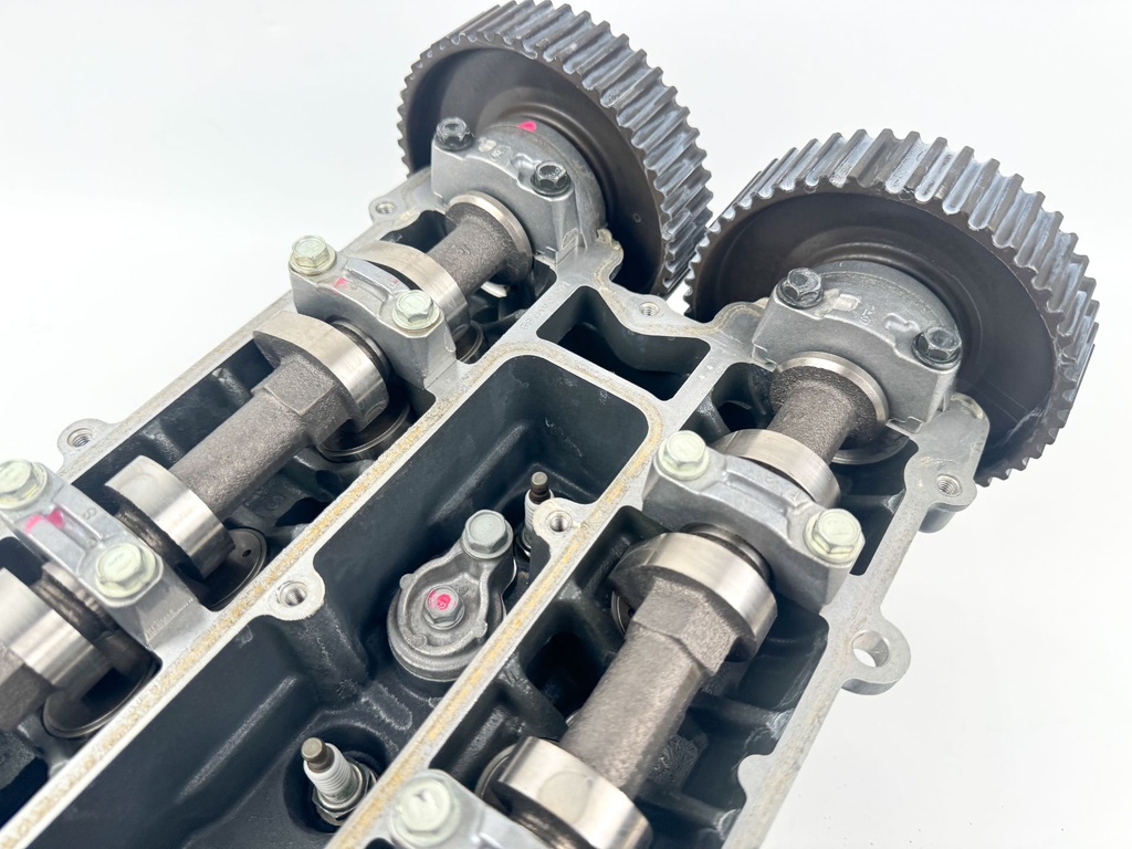 2011 Yamaha 150 HP 4 Stroke Outboard Cylinder Head 63P-W009A-03-9S OEM