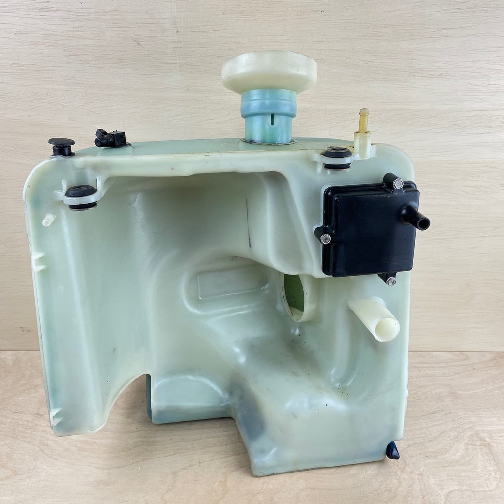 2010 Mercury 115HP 2 Optimax Outboard Oil Tank Assembly 879844T04 879844T08