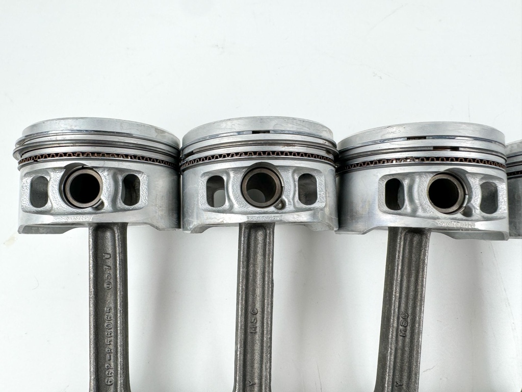 2003 Mercury 60 HP 4 Stroke Outboard Piston & Connecting Rod Set 856064A1 OEM