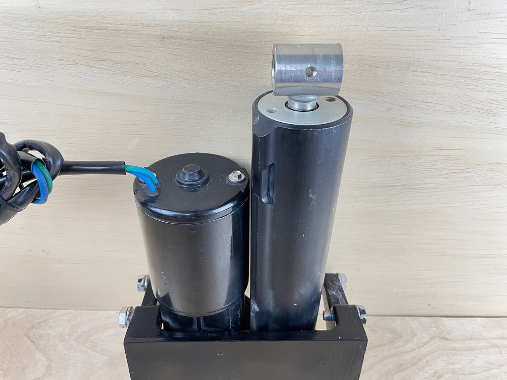 2010 Mercury 115HP Optimax 2 Stroke Outboard Trim And Tilt Unit Assembly 830250T08