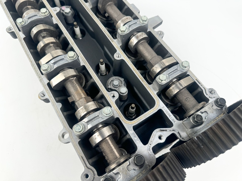 04-07 Yamaha 150HP 4 Stroke Outboard Cylinder Head Complete 63P-W009A-02-9S