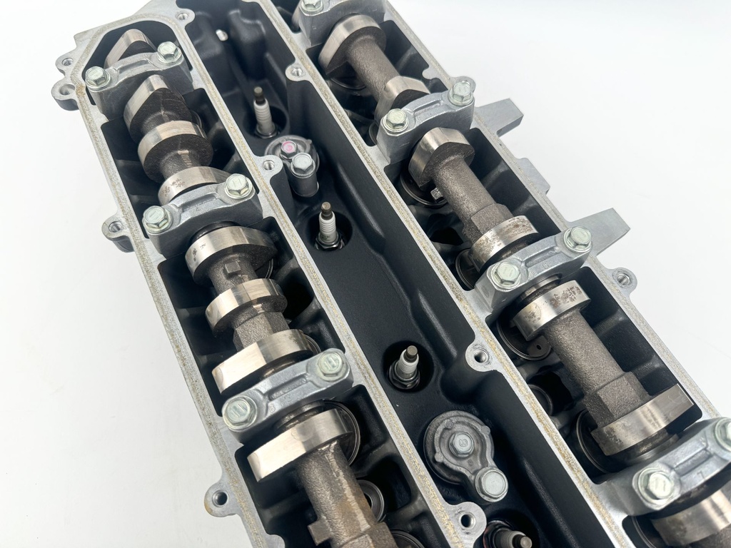 04-07 Yamaha 150HP 4 Stroke Outboard Cylinder Head Complete 63P-W009A-02-9S