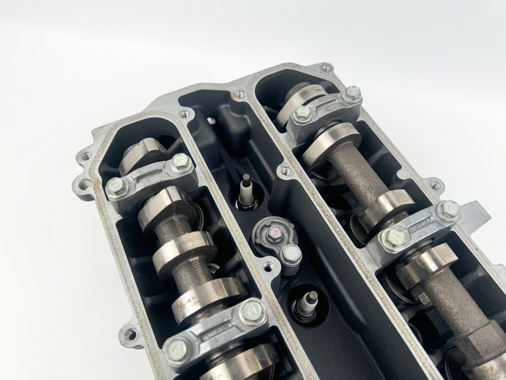 04-07 Yamaha 150HP 4 Stroke Outboard Cylinder Head Complete 63P-W009A-02-9S