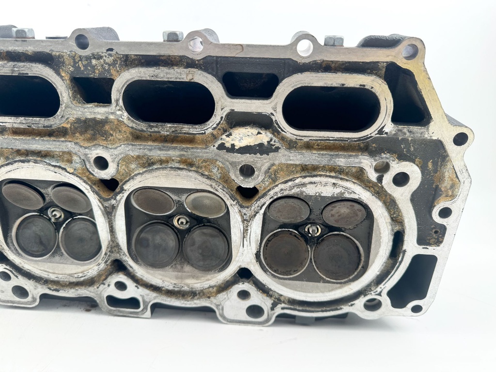 04-07 Yamaha 150HP 4 Stroke Outboard Cylinder Head Complete 63P-W009A-02-9S