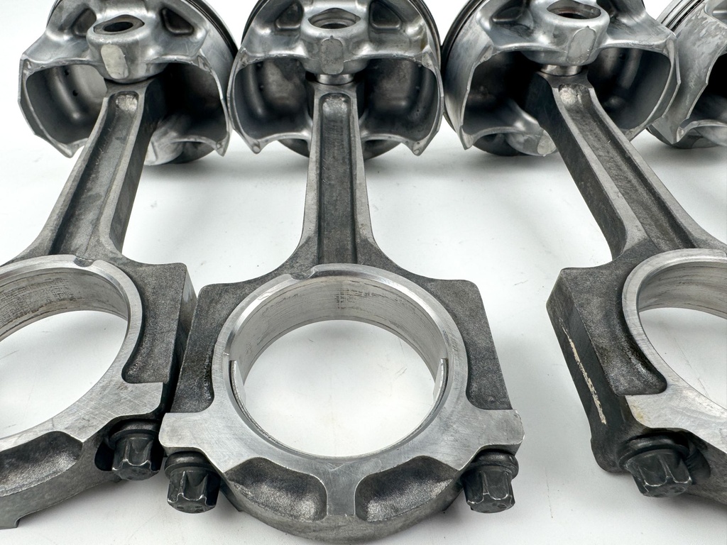 2005 Yamaha 150HP 4 Stroke Outboard Piston & Connecting Rod Set 63P-W1164-01-00