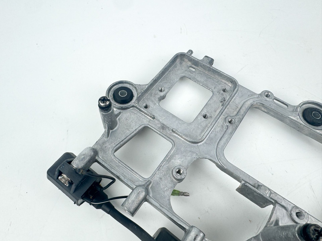 2006 Yamaha 90 HP 2 Stroke Outboard Ignition Coil Set 697-85570-00-00 OEM