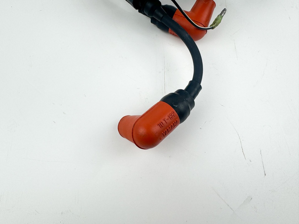 2006 Yamaha 90 HP 2 Stroke Outboard Ignition Coil Set 697-85570-00-00 OEM