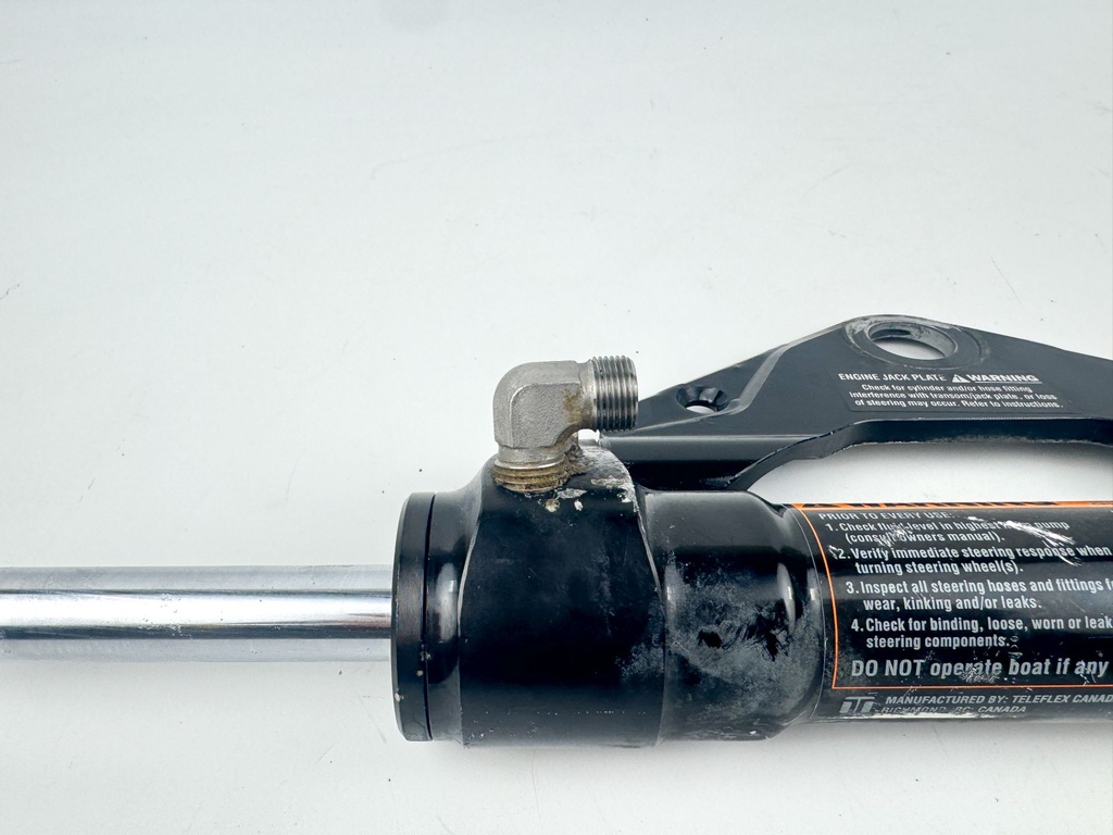 SeaStar Front Mount Outboard Hydraulic Steering Cylinder Assembly Ram HC5345