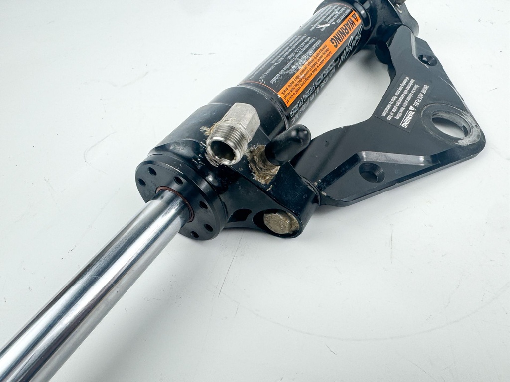 SeaStar Front Mount Outboard Hydraulic Steering Cylinder Assembly Ram HC5345