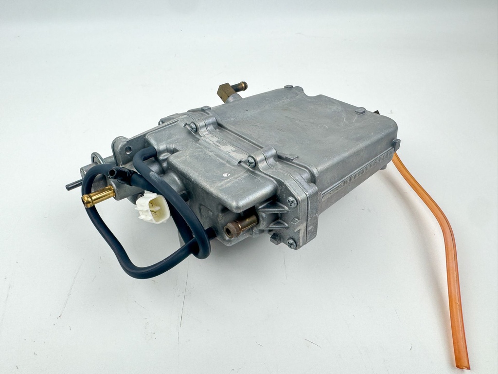 2011 Yamaha 150 HP 4 Stroke Outboard VST Float Chamber Assembly 63P-14180-02-00 OEM