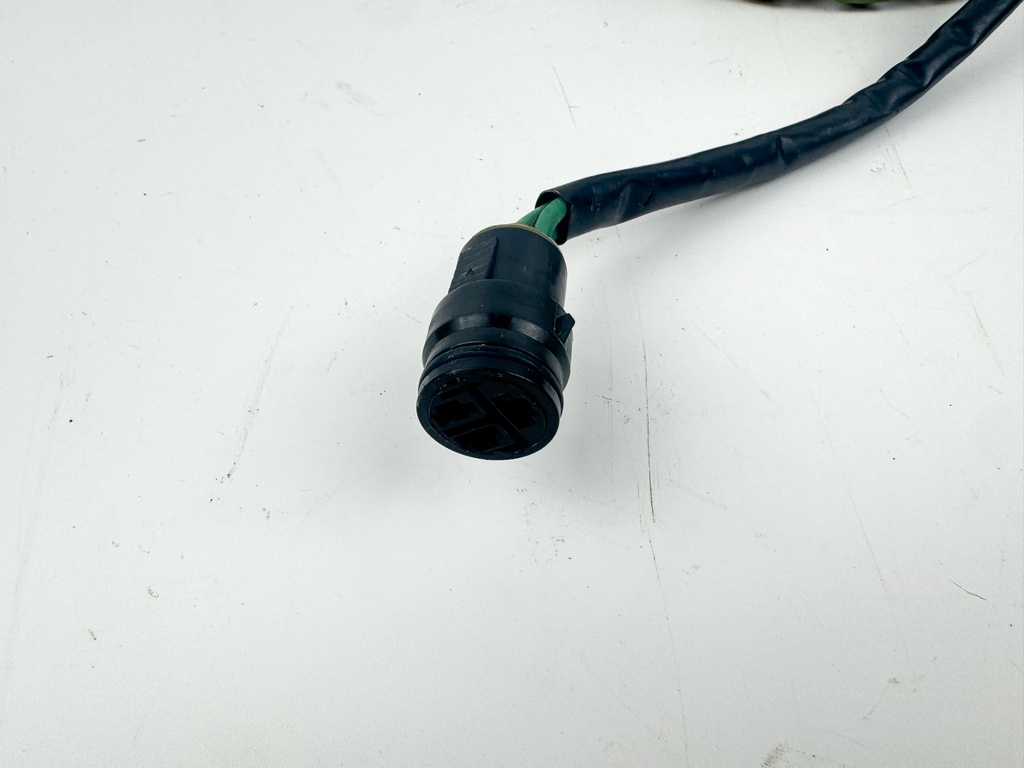 2003 Yamaha 200 HP 2 Stroke Outboard Coil Pulser Base Stator Assembly 65L-85510-00-00 OEM