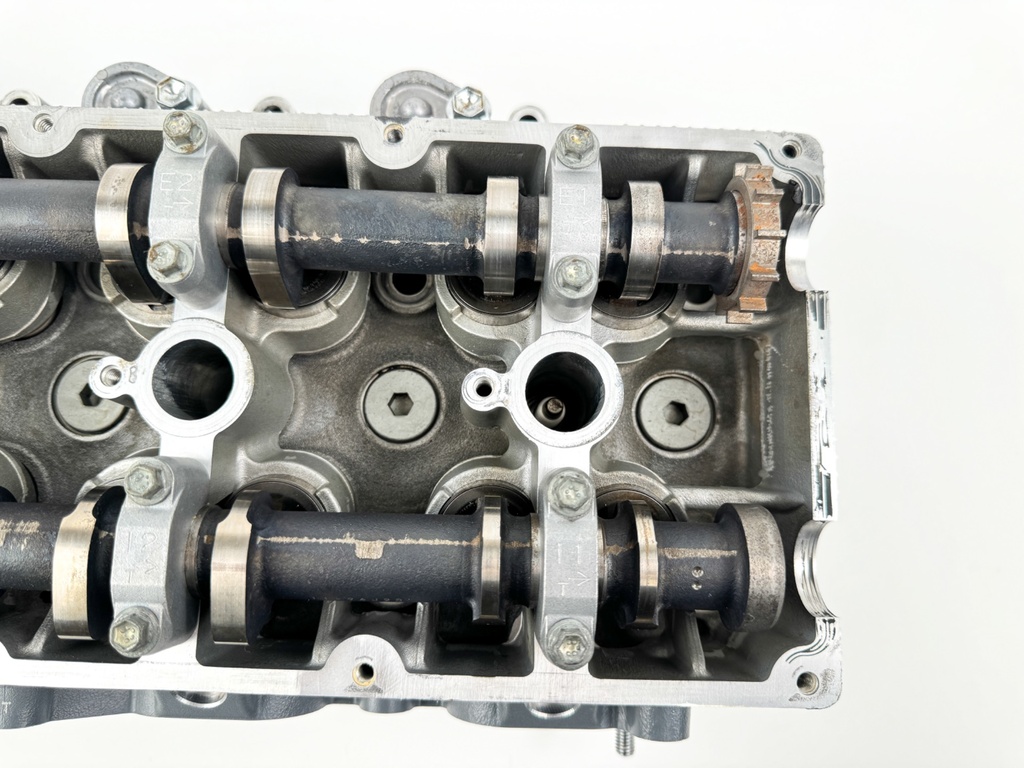 2018 Suzuki 150 HP 4 Stroke Outboard Cylinder Head 11101-96J02 OEM