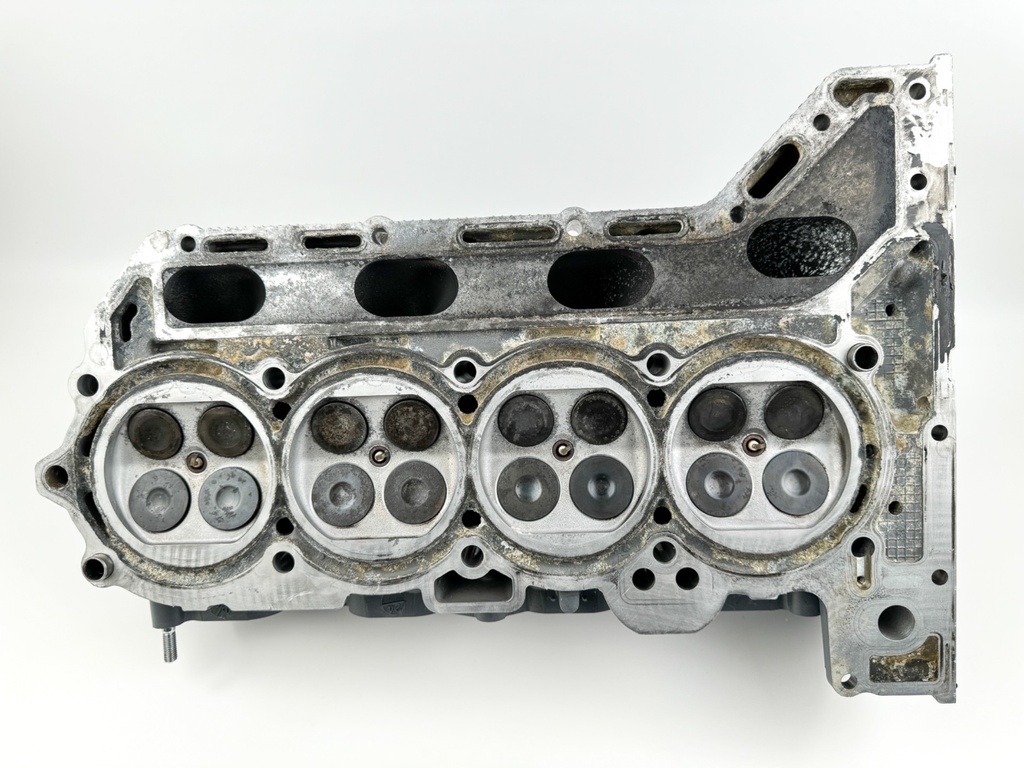 2018 Suzuki 150 HP 4 Stroke Outboard Cylinder Head 11101-96J02 OEM