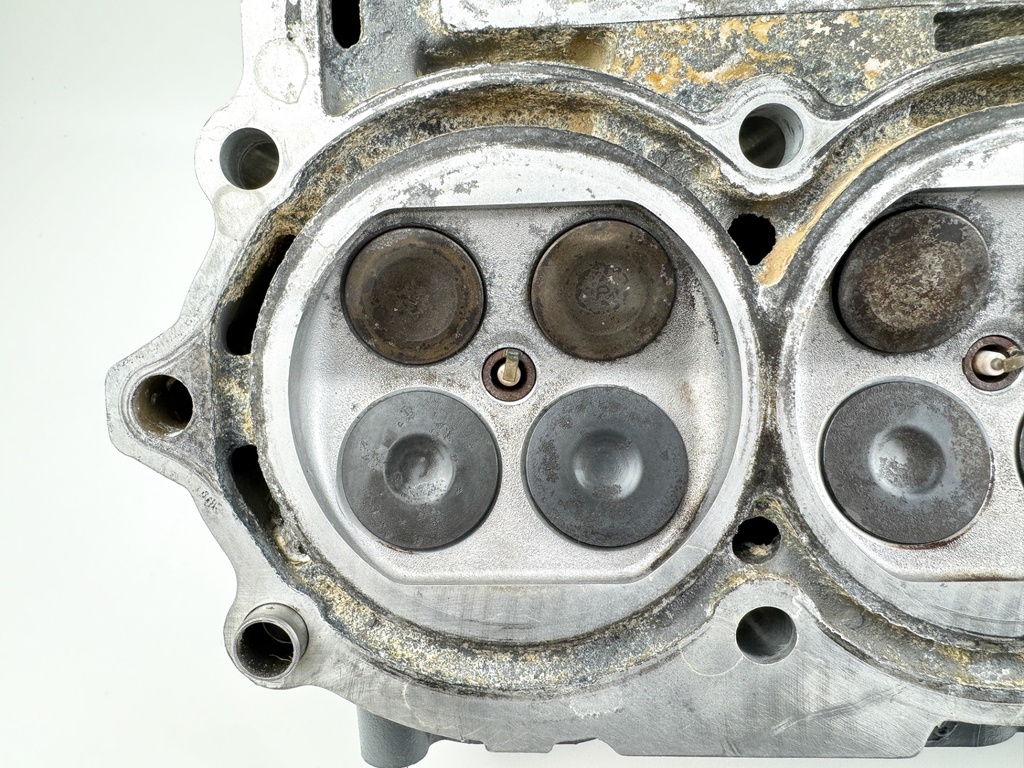 2018 Suzuki 150 HP 4 Stroke Outboard Cylinder Head 11101-96J02 OEM