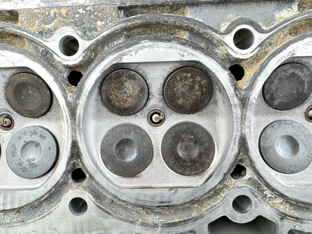 2018 Suzuki 150 HP 4 Stroke Outboard Cylinder Head 11101-96J02 OEM