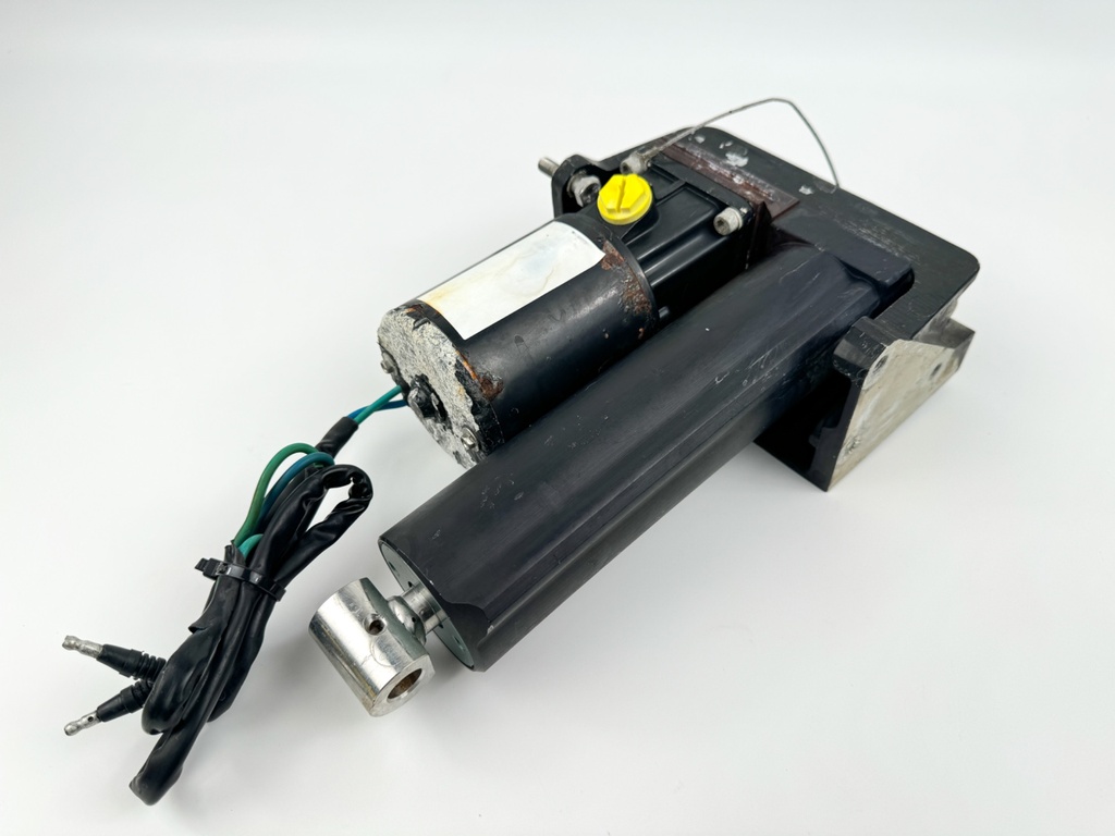 830150T2 Mercury 40 50 60 HP 2 Stroke Outboard Power Trim Tilt Unit Assembly 8M0055011