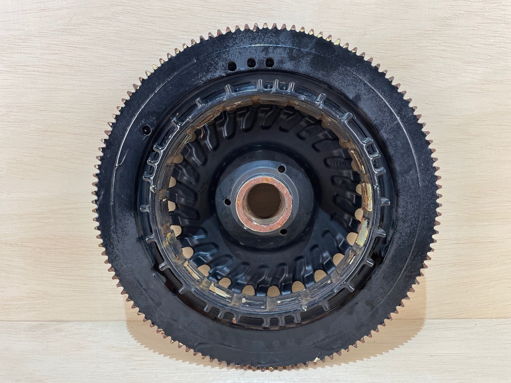 Evinrude Etec 3.3L 200 - 250 HP Flywheel Assembly 586966 586814 - Parts