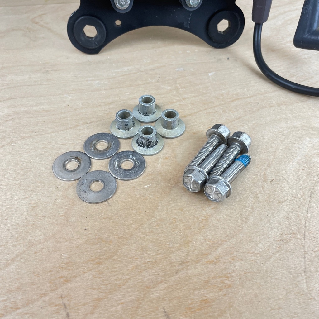 2000 Mercury 200HP Optimax DFI Ignition Coil Kit With Plate 856991A1 850295T4