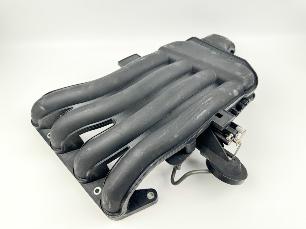 2007 Honda 150 HP 4 Stroke Outboard Intake Manifold 17110-ZY6-003 OEM