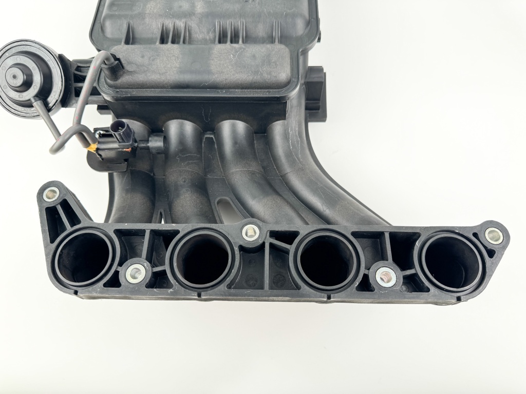 2007 Honda 150 HP 4 Stroke Outboard Intake Manifold 17110-ZY6-003 OEM