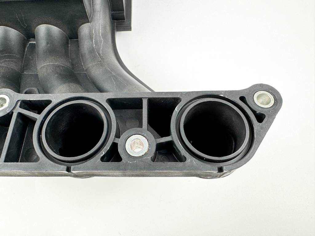 2007 Honda 150 HP 4 Stroke Outboard Intake Manifold 17110-ZY6-003 OEM