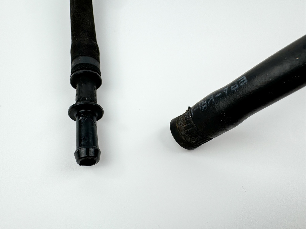 2007 Honda 150 HP 4 Stroke Outboard Water Separator & Fuel Filter 16800-ZY6-003