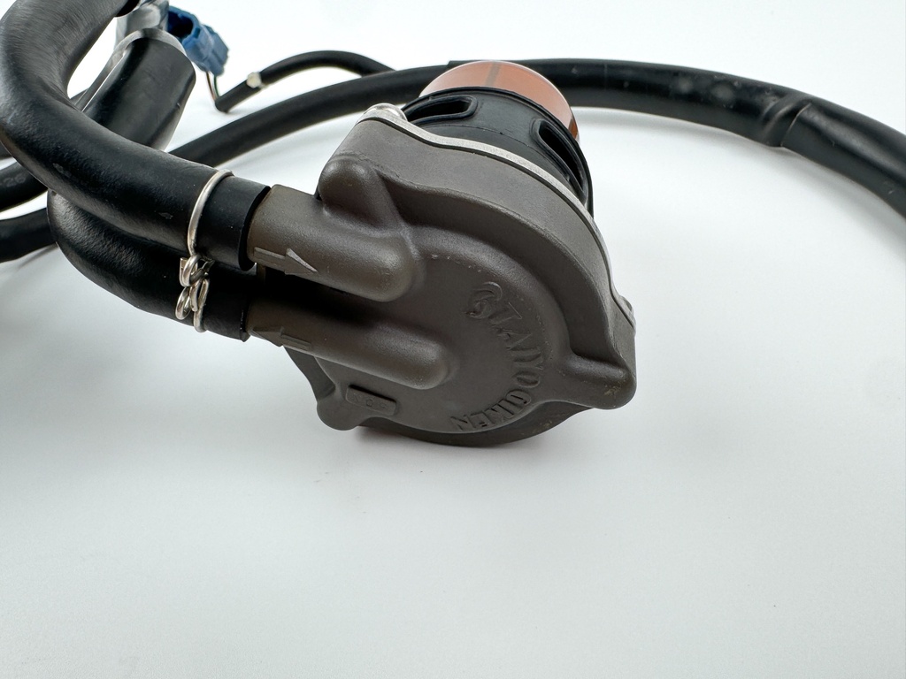 2007 Honda 150 HP 4 Stroke Outboard Water Separator & Fuel Filter 16800-ZY6-003