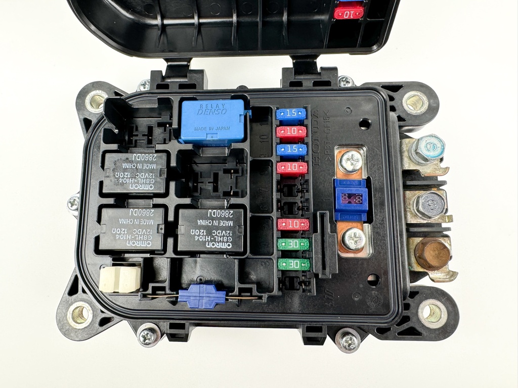 2007 Honda 150 HP 4 Stroke Outboard Fuse Box 32370-ZY6-004 OEM