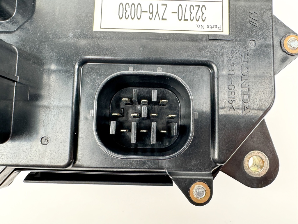 2007 Honda 150 HP 4 Stroke Outboard Fuse Box 32370-ZY6-004 OEM