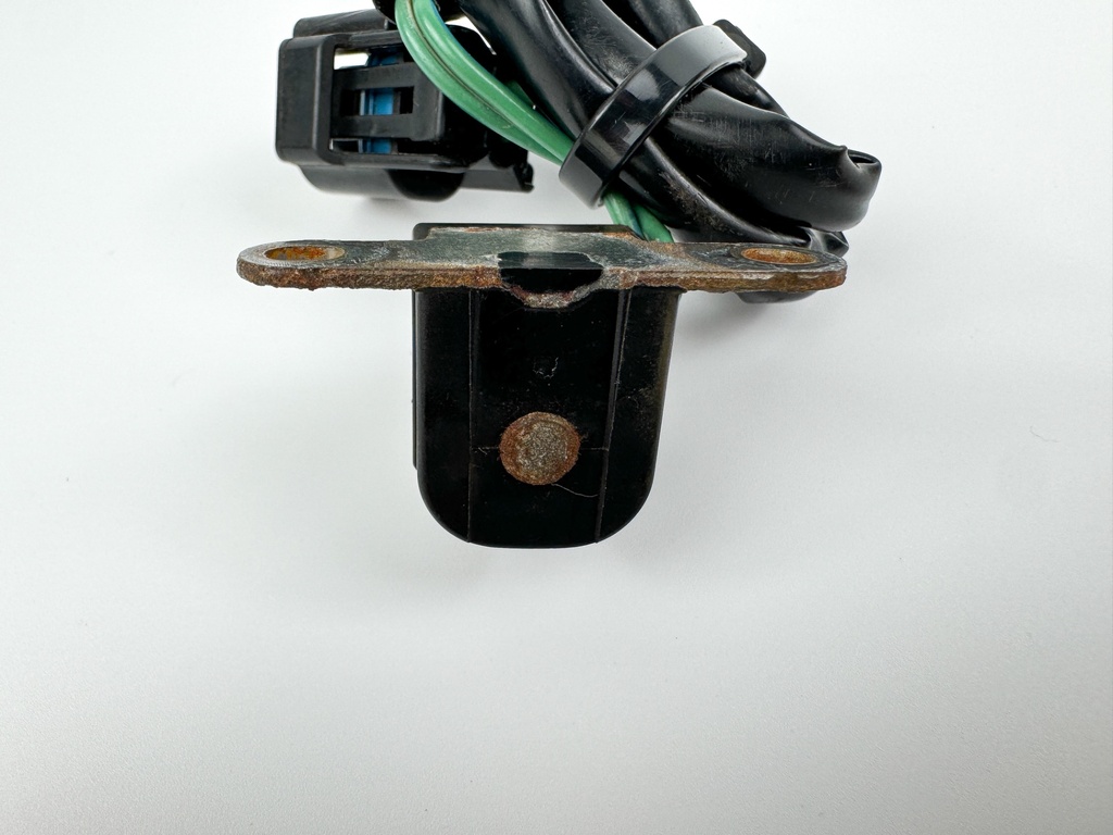 2003 Yamaha 200 HP 2 Stroke Outboard Crankshaft Position Sensor CPS 61A-85895-00-00 OEM