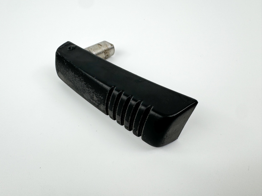 2003 Mercury 60 HP 4 Stroke Outboard Back Latch Handle 825782F1 OEM