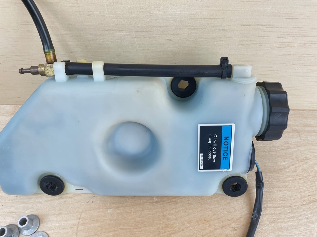 2000 Mercury 200HP 2 Stroke Optimax Oil Tank Reservoir 830889A4
