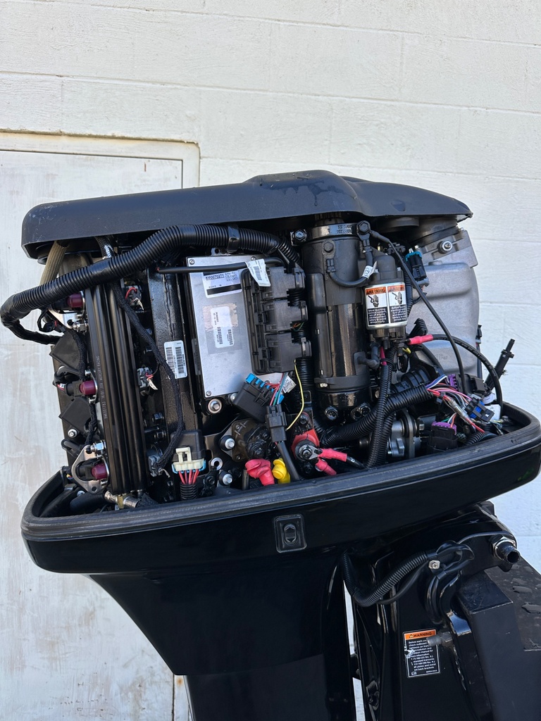 2016 Mercury 175 HP 2 Stroke Outboard Engine Complete OEM