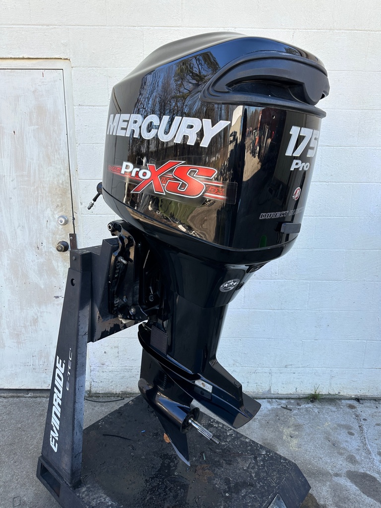 2016 Mercury 175 HP 2 Stroke Outboard Engine Complete OEM