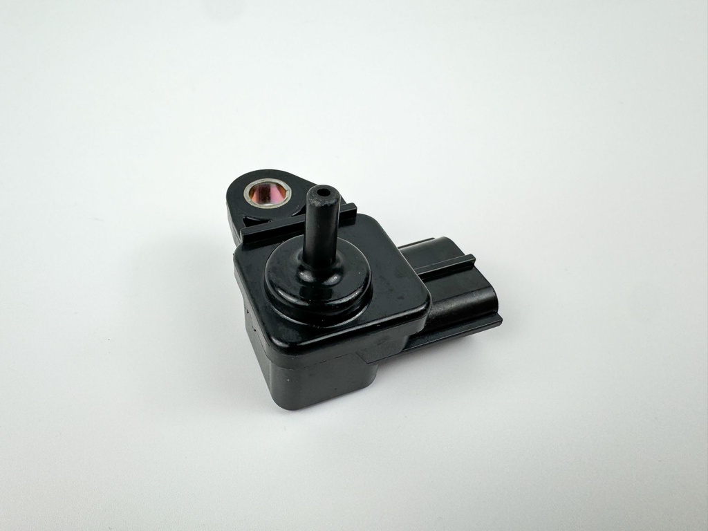 2005 Suzuki 60 HP 4 Stroke Outboard MAP Pressure Sensor 18590-80C40 OEM