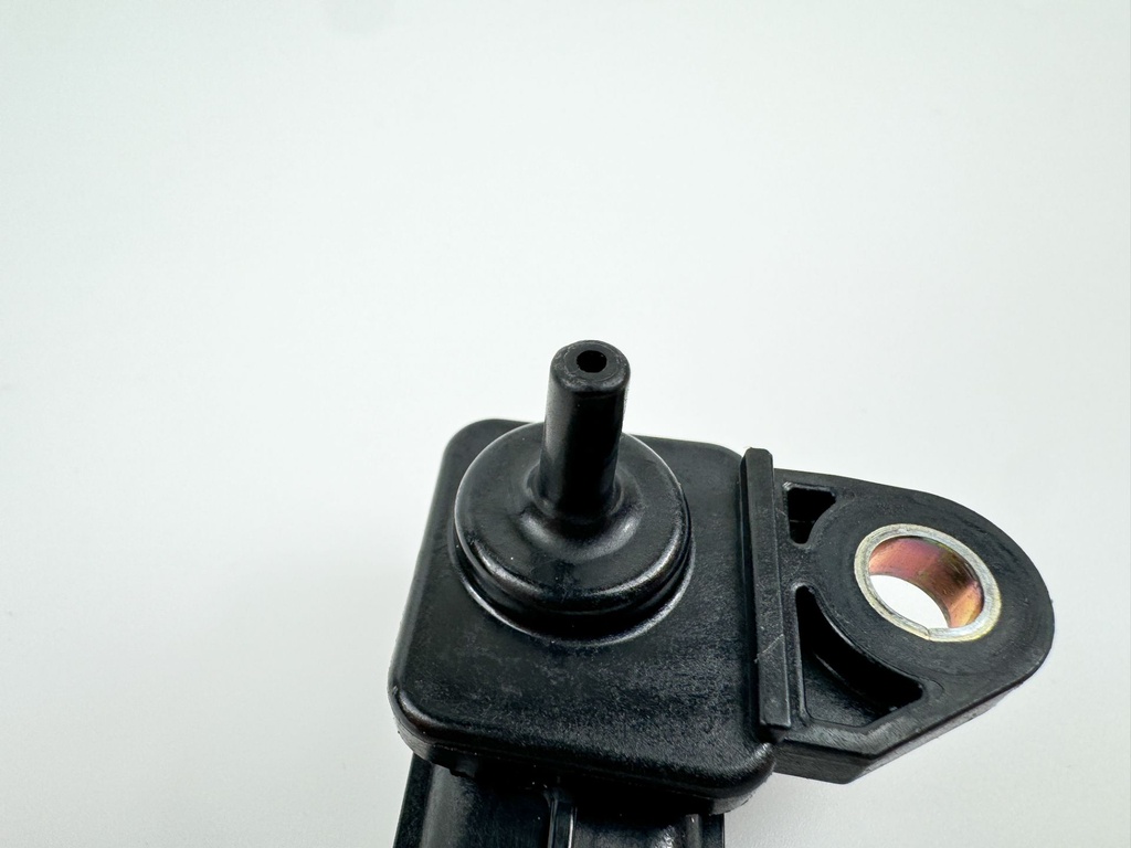 2005 Suzuki 60 HP 4 Stroke Outboard MAP Pressure Sensor 18590-80C40 OEM