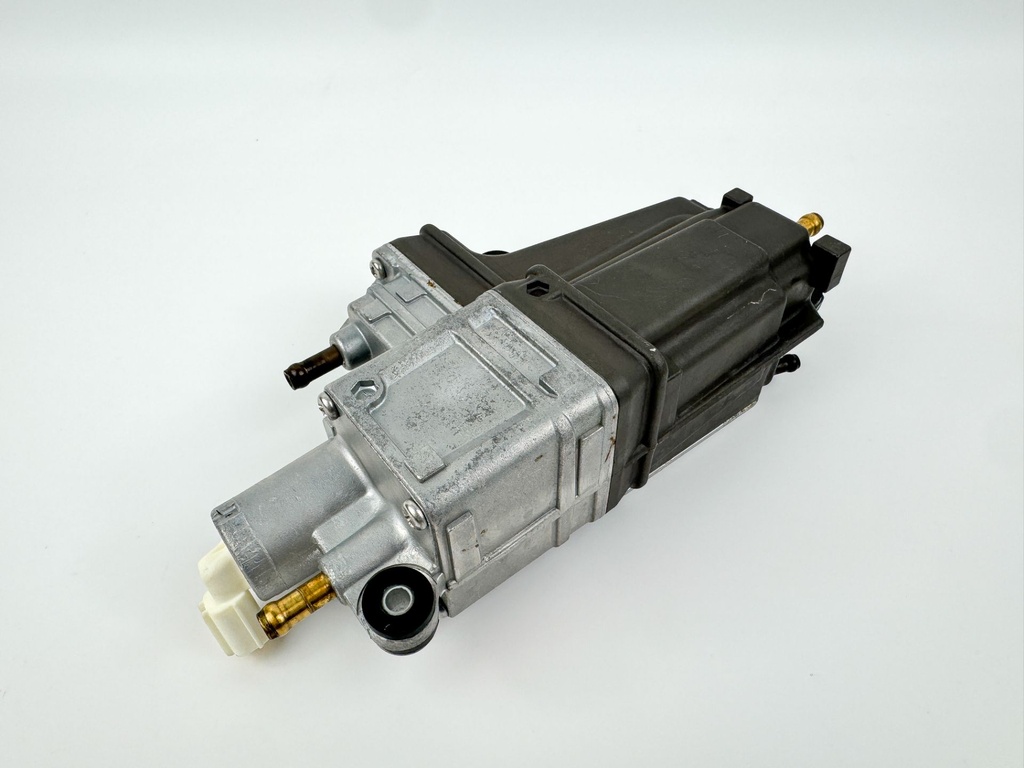 2005 Suzuki 60 HP 4 Stroke Outboard Vapor Separator Tank VST 15600-99E24 OEM