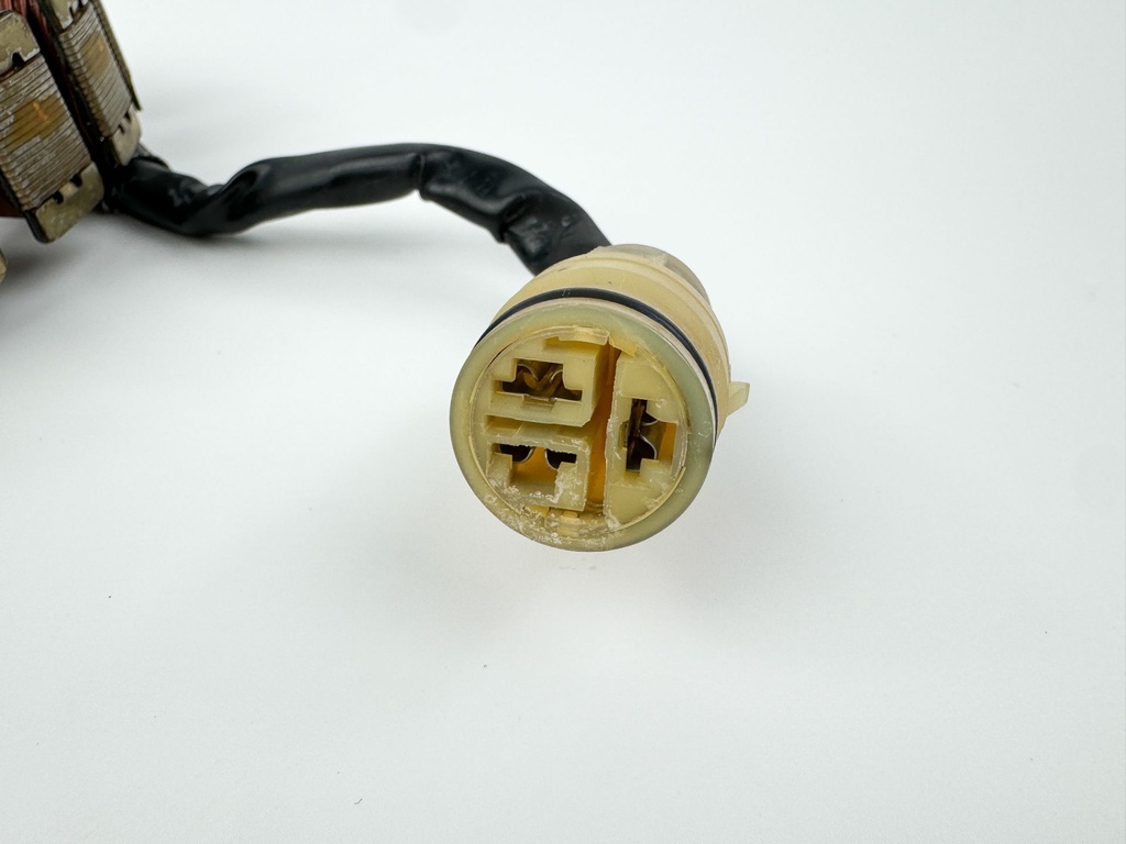 2005 Suzuki 60 HP 4 Stroke Outboard Stator Charging Coil 32120-99E10 OEM