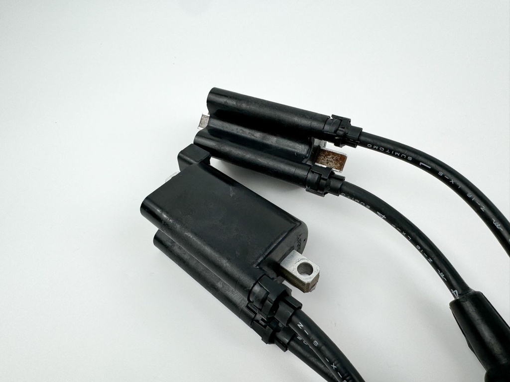 2005 Suzuki 60 HP 4 Stroke Outboard Ignition Coil Set 33410-99E00 OEM