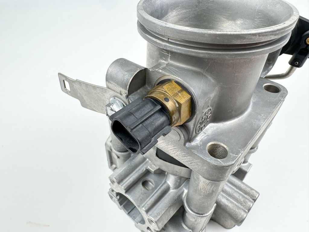 2005 Suzuki 60 HP 4 Stroke Outboard Throttle Body Assembly 13300-99E10 OEM