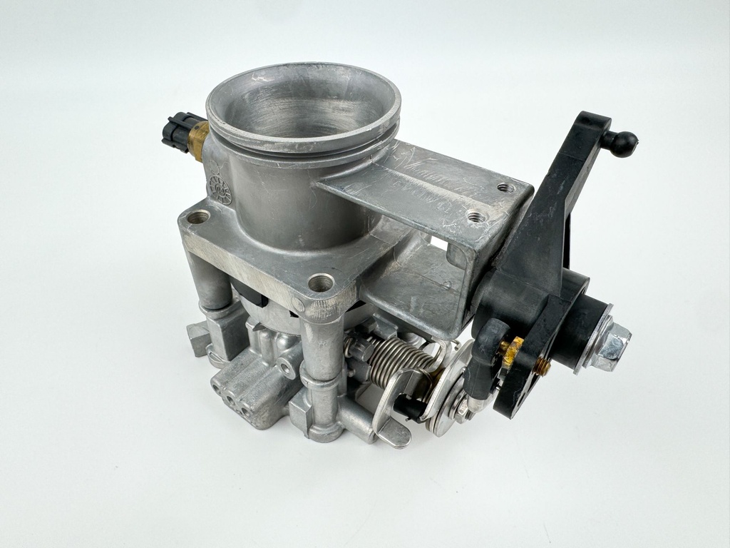 2005 Suzuki 60 HP 4 Stroke Outboard Throttle Body Assembly 13300-99E10 OEM