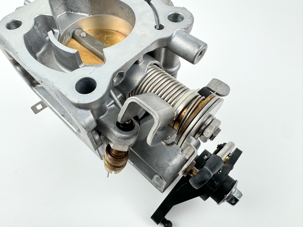 2005 Suzuki 60 HP 4 Stroke Outboard Throttle Body Assembly 13300-99E10 OEM