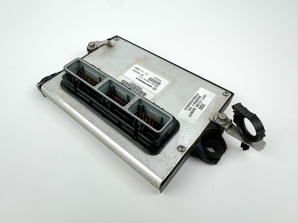 2000 Mercury 200 HP 2 Stroke Outboard Engine Control Unit ECU 858891T1 OEM