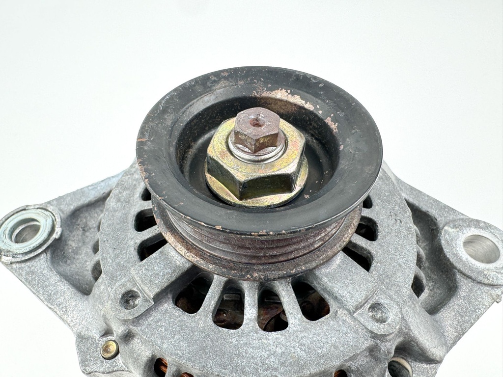 2000 Mercury 200 HP 2 Stroke Outboard Alternator 828506 OEM