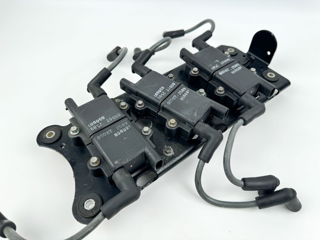 2000 Mercury 200 HP 2 Stroke Outboard Ignition Coil Set W/ Plate 856991A1 OEM