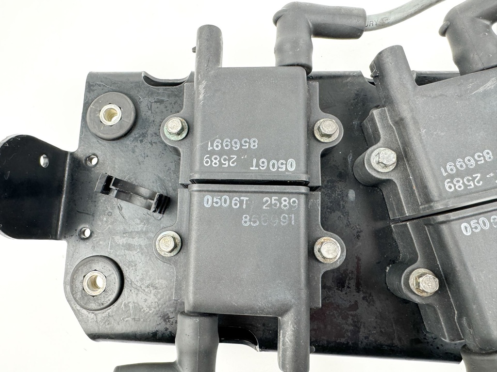 2000 Mercury 200 HP 2 Stroke Outboard Ignition Coil Set W/ Plate 856991A1 OEM